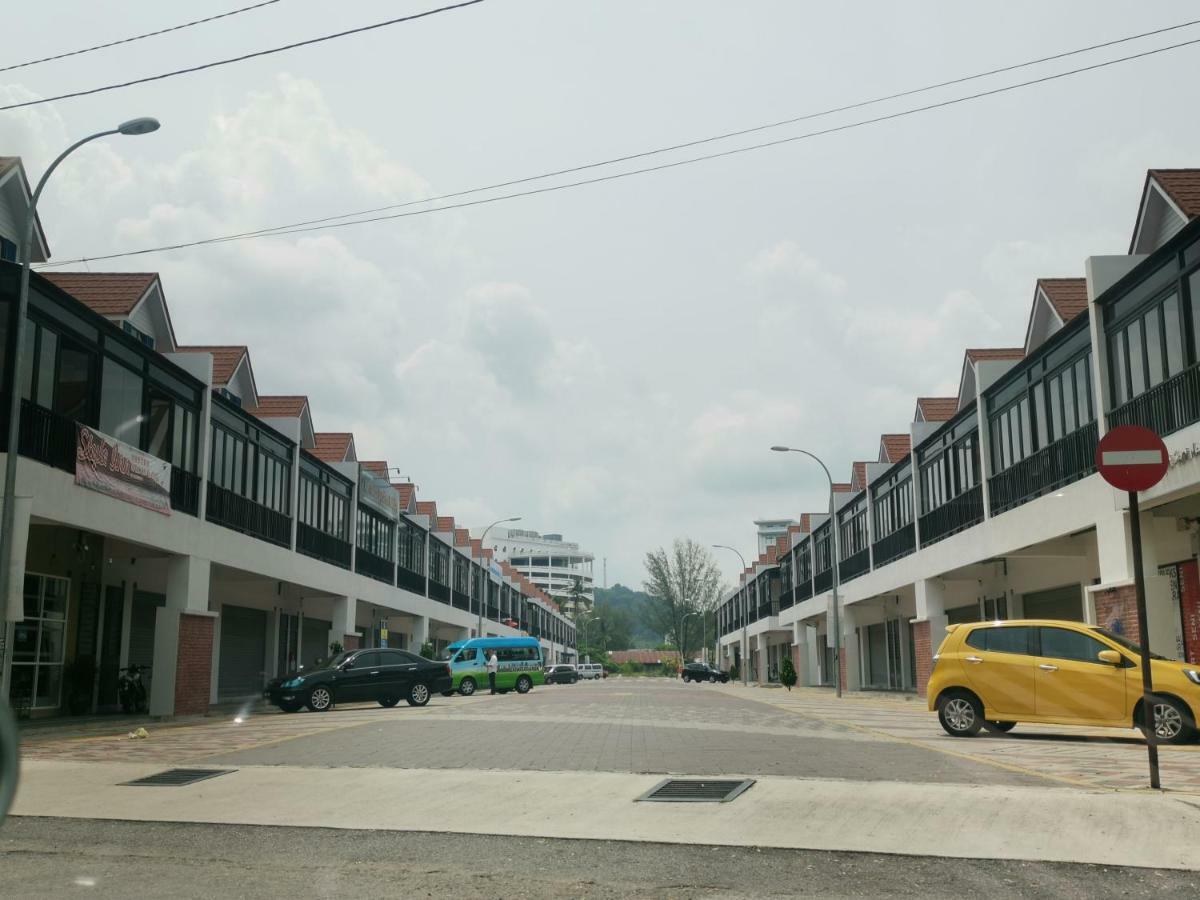 78 négyzetméteres, 3 hálószobás Apartman 2 fürdőszobával Kuah területén Kültér fotó